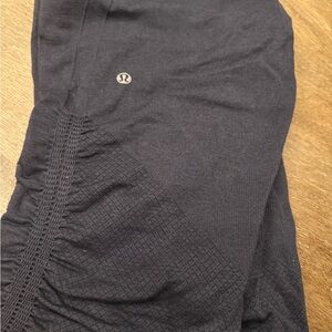 LuluLemon Crop Leggings